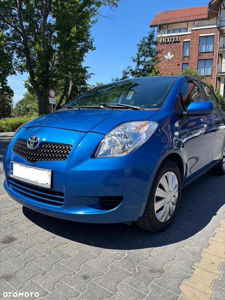 Toyota Yaris 1.3 Sol - 1