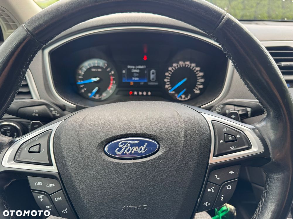 Ford Mondeo - 23