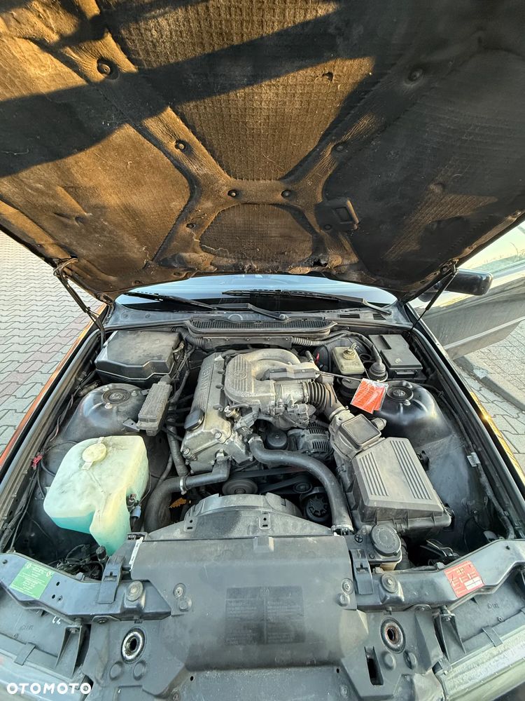 BMW Seria 3 316i - 14
