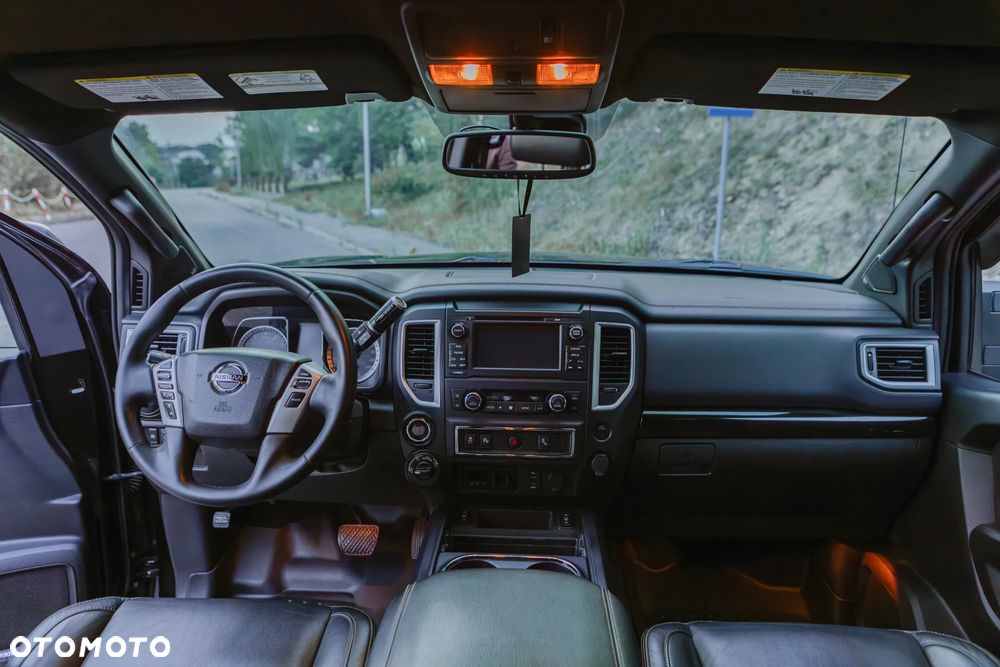 Nissan Titan - 11