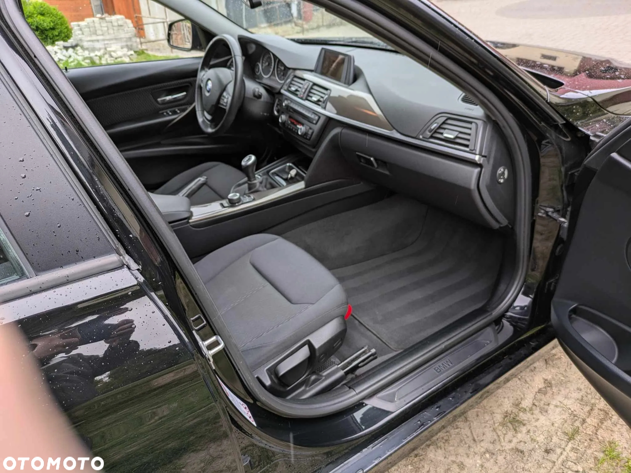 BMW Seria 3 320i xDrive - 10