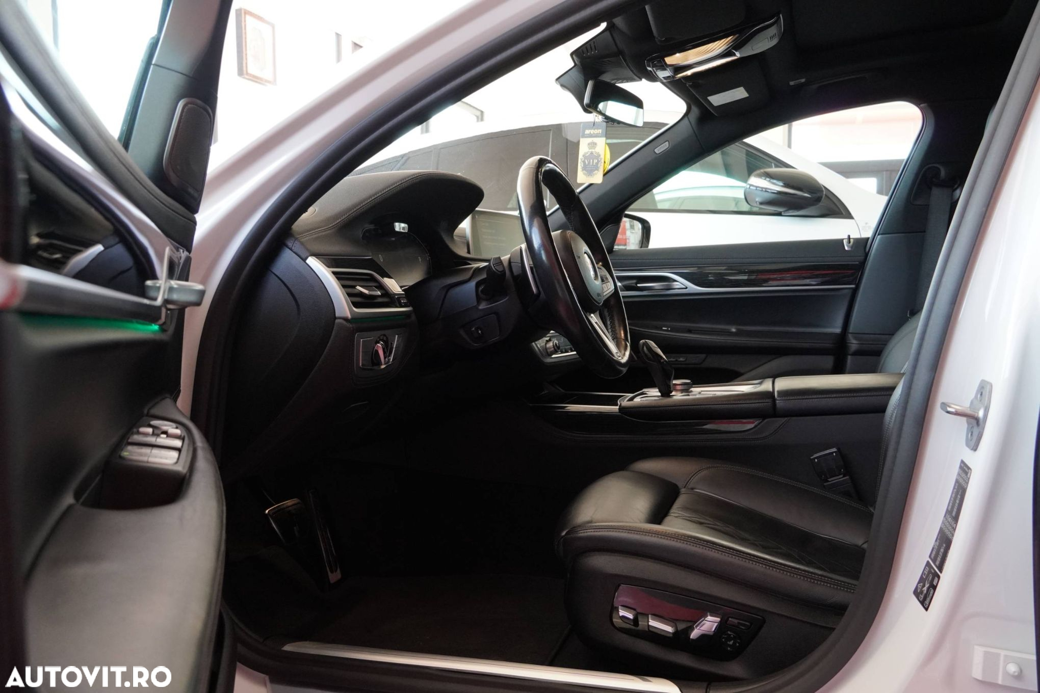 BMW Seria 7 - 12