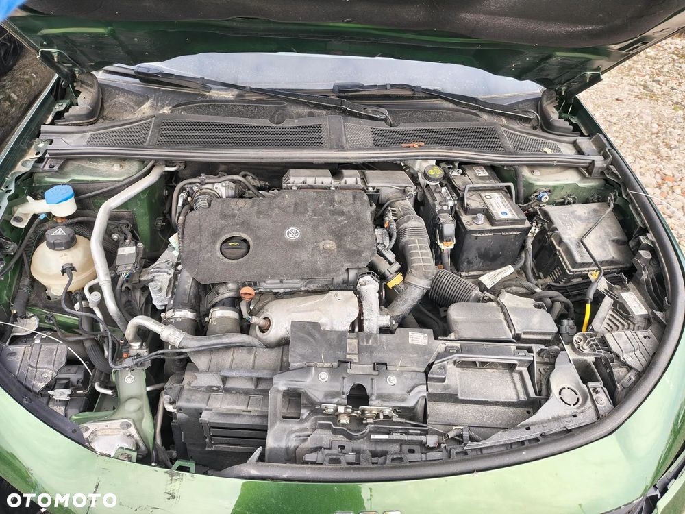 Peugeot 308 1.5 BlueHDi Allure S&S EAT6 - 8