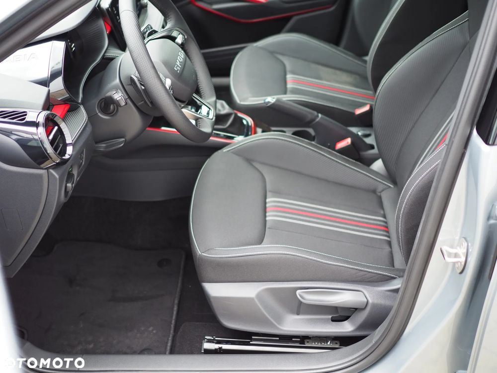 Skoda Fabia 1.5 TSI Monte Carlo DSG - 9