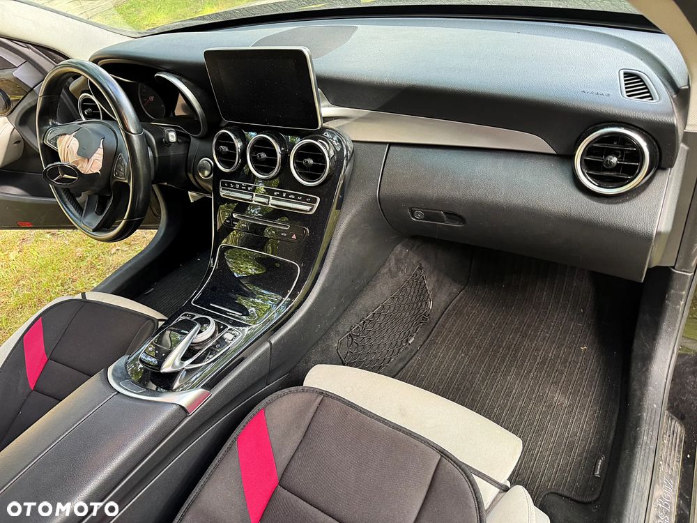 Mercedes-Benz Klasa C 220 d 4Matic 9G-TRONIC Avantgarde - 20