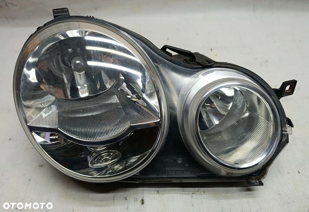 Polo 9N lampa przednia przód prawa oryginał lewa Valeo stan bdb bez uszkodzeń EU Volkswagen - 7