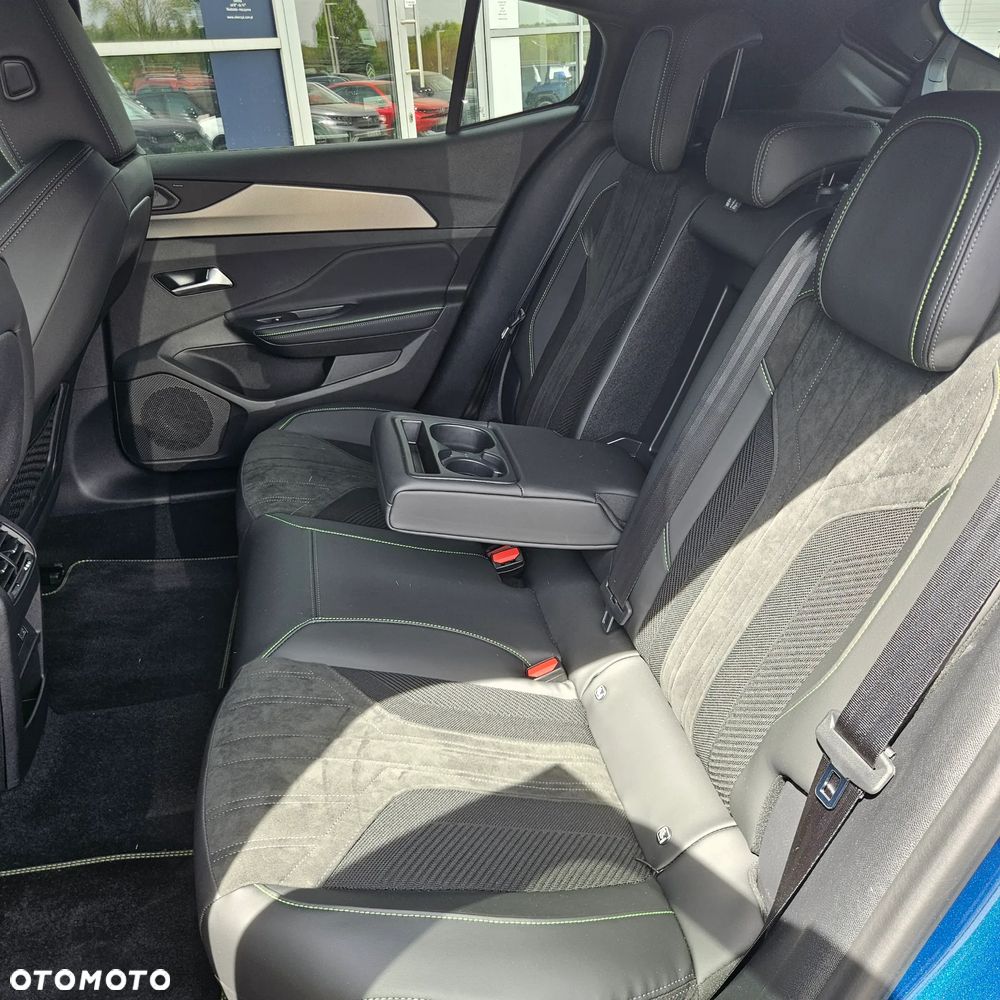 Peugeot 408 1.2 PureTech mHEV GT Exclusive S&S e-DSC6 - 13