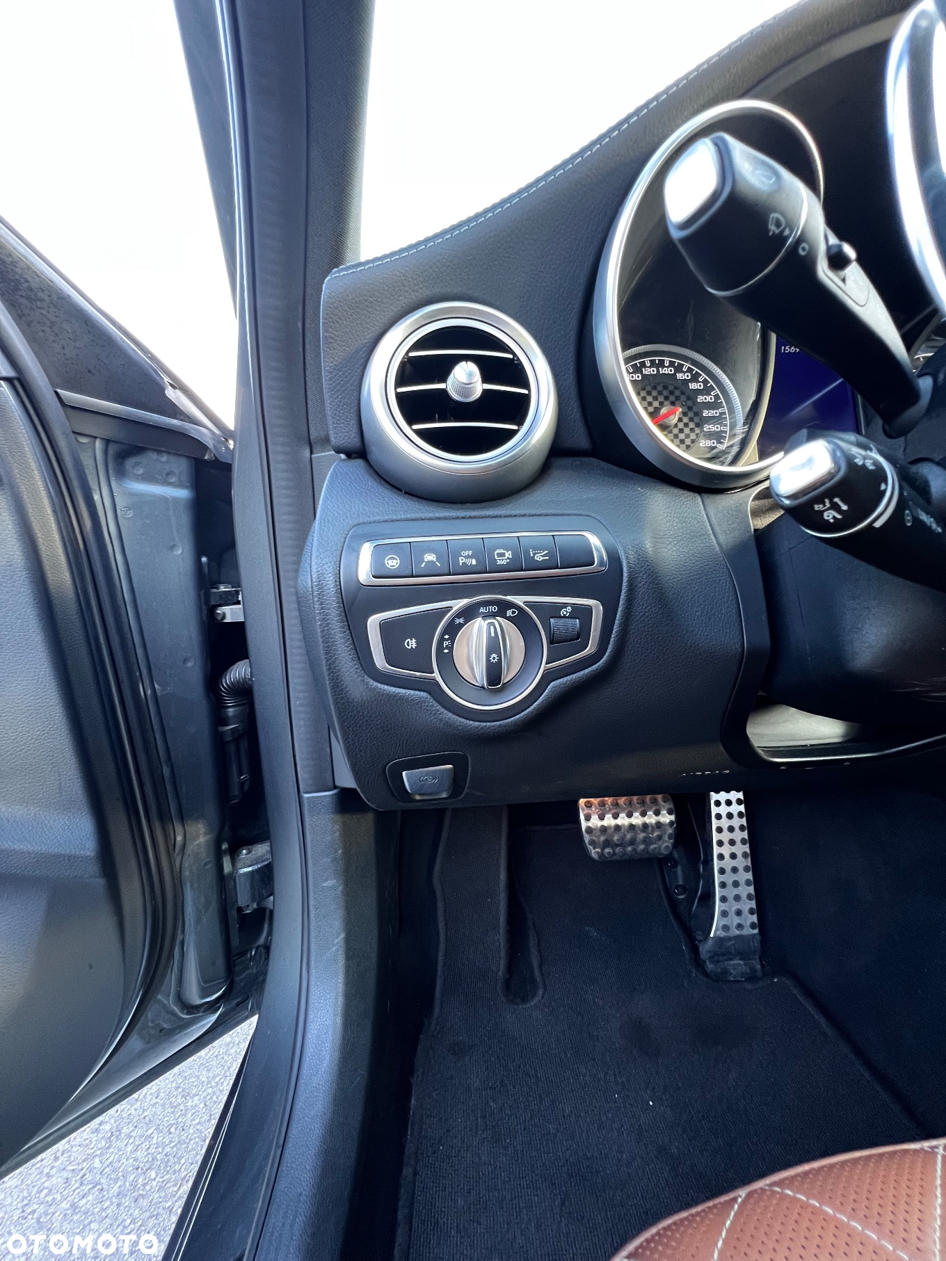 Mercedes-Benz Klasa C AMG 43 4Matic T 9G-TRONIC - 28