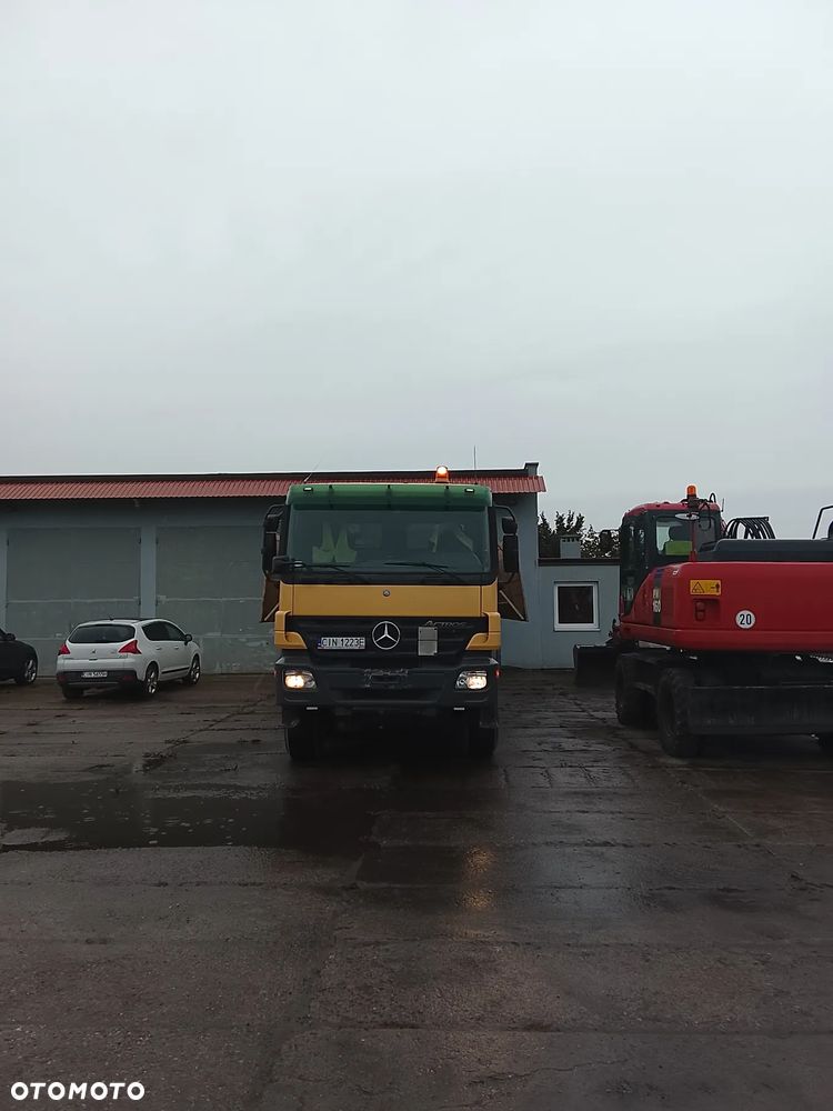 Mercedes-Benz Actros 4141 8x8 - 8