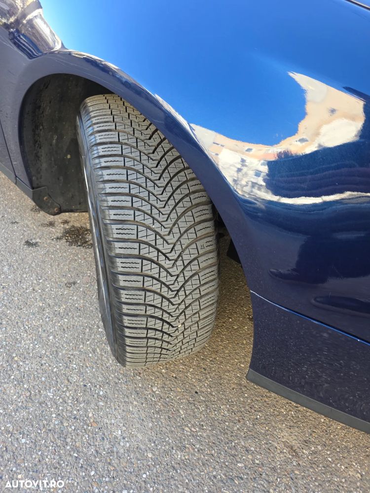 Volkswagen Passat 2.0TDI Comfortline DPF DSG - 8