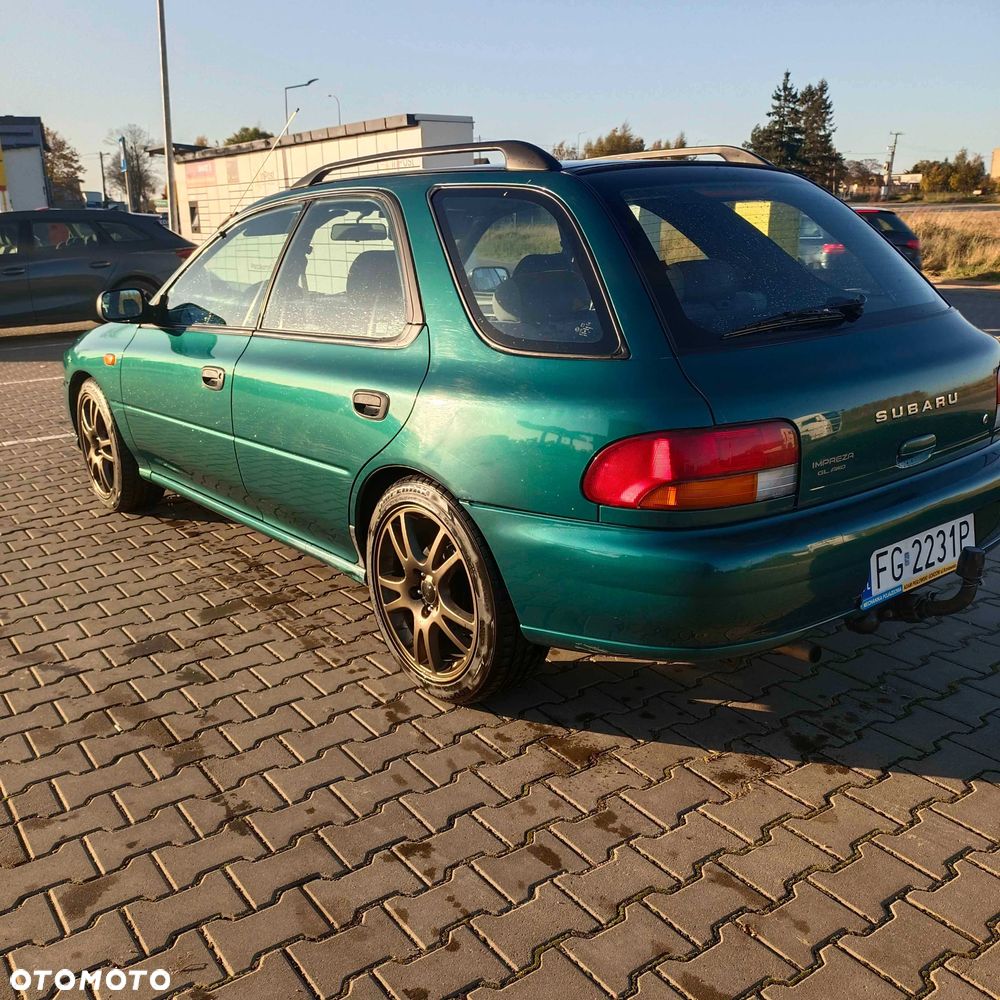 Subaru Impreza 2000 photo 2