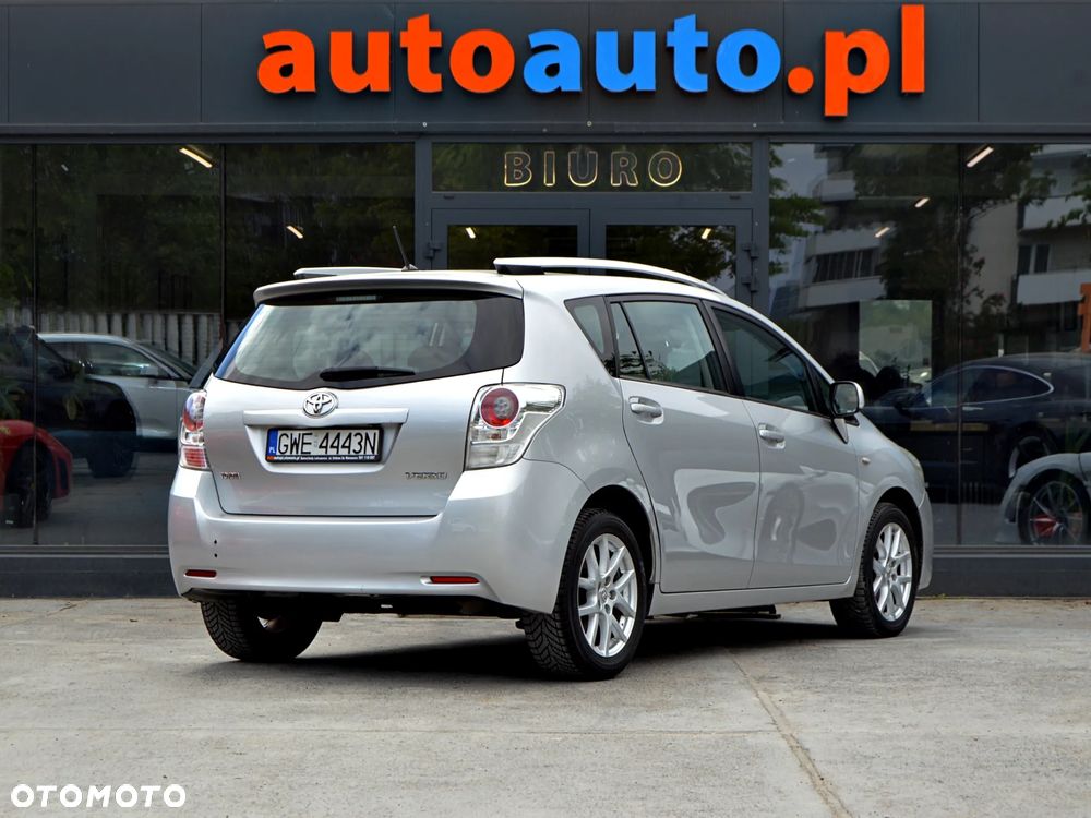 Toyota Verso - 3