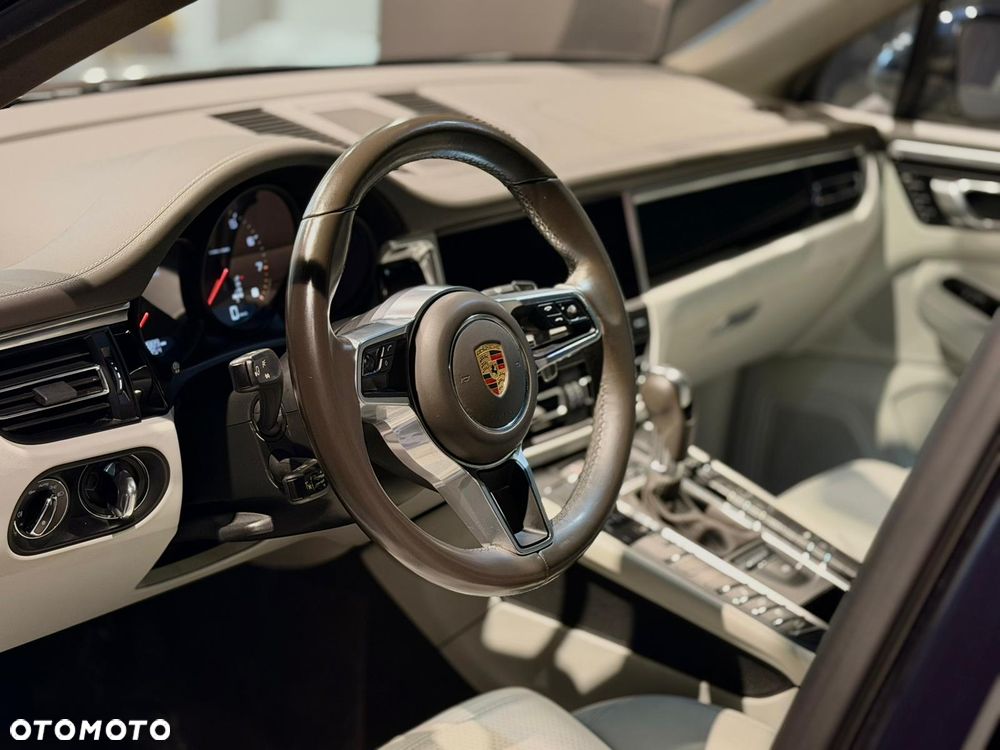 Porsche Macan - 22
