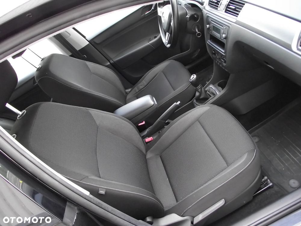Skoda RAPID 1.2 TSI Ambition - 18