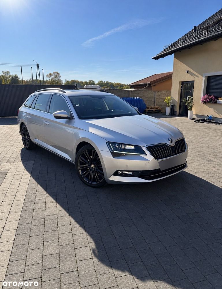 Skoda Superb 2016 photo 4