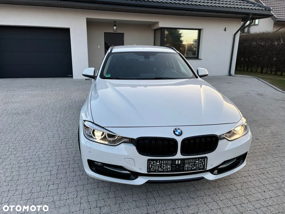 BMW Seria 3 318d DPF Edition Sport - 22
