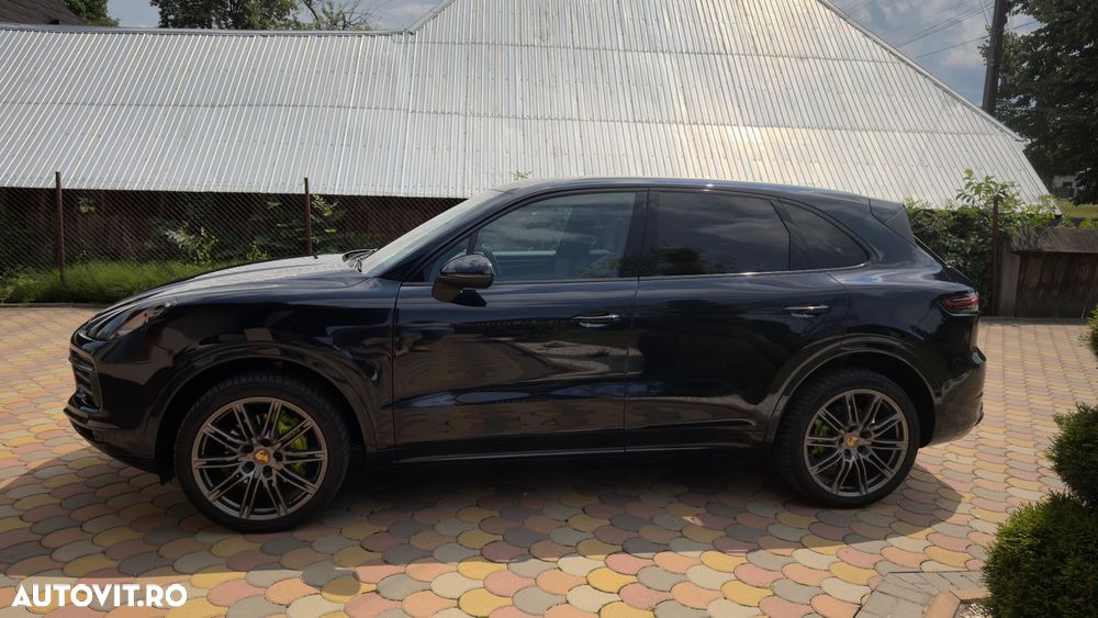 Porsche Cayenne Standard - 3