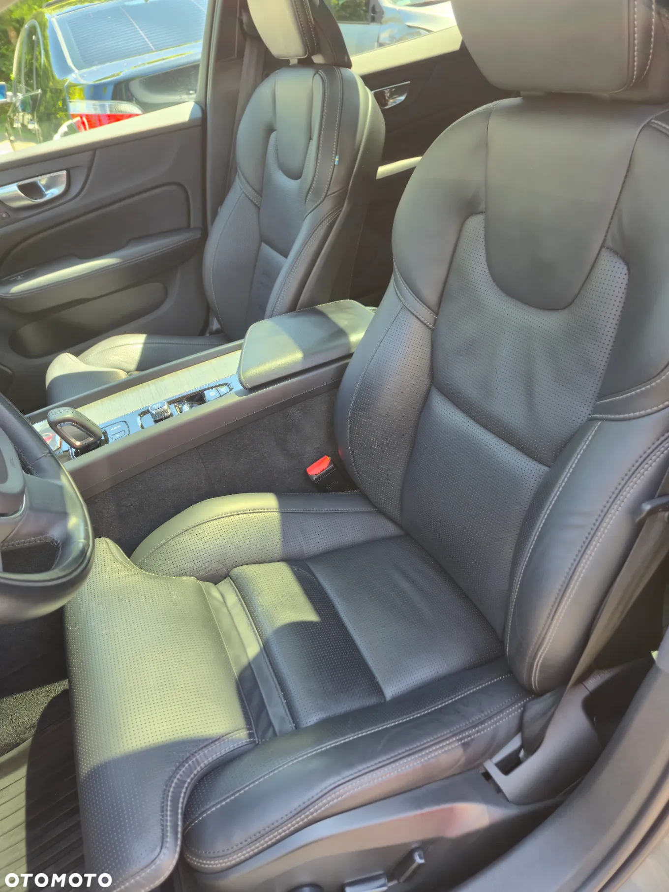 Volvo V60 Cross Country Pro B5 B AWD - 24