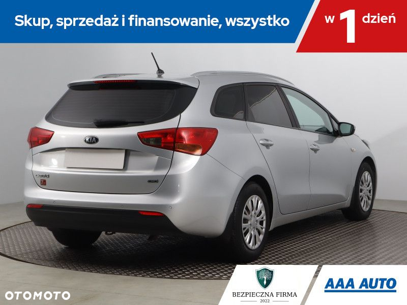 Kia Ceed - 6