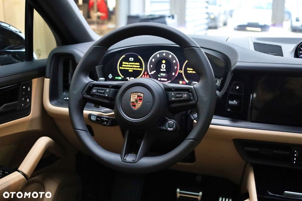 Porsche Cayenne - 12
