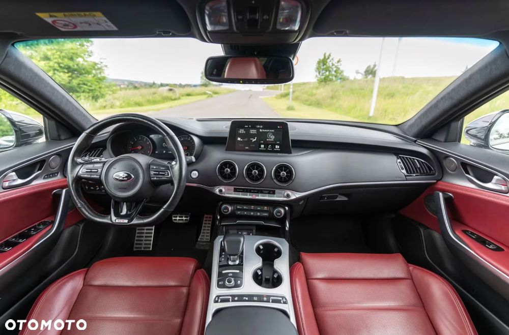 Kia Stinger 3.3 T-GDI V6 GT AWD - 10