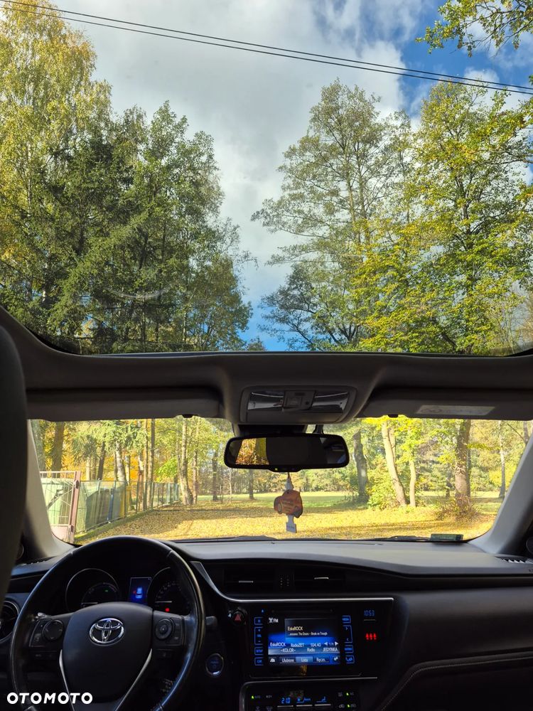 Toyota Auris 1.8 HSD Luna - 29