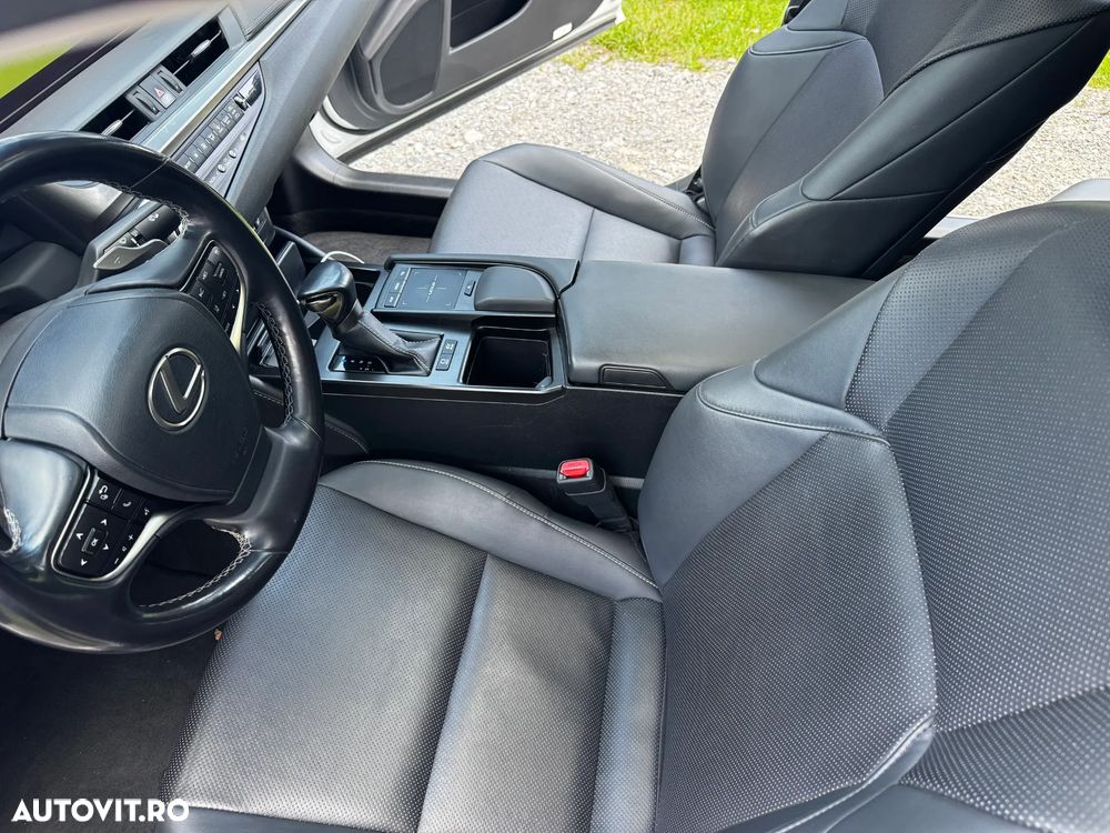 Lexus Seria ES 300h 2.5 TNGA HV 25H- 4X2 CVT Business - 19