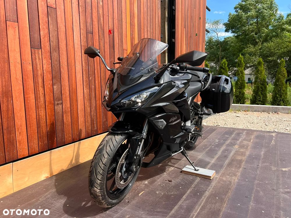 Kawasaki Ninja 1000 SX - 2