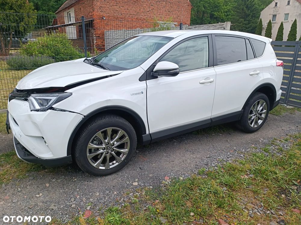 Toyota RAV4 Hybrid Premium 4x4 - 5