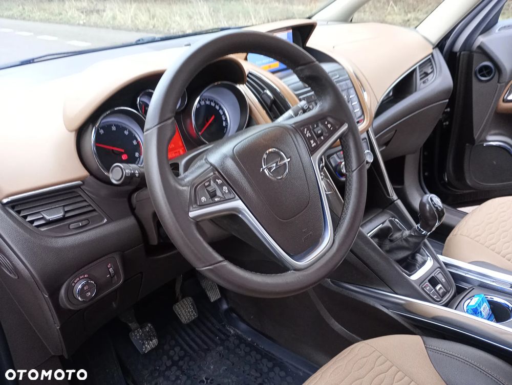Opel Zafira 2.0 CDTI Cosmo - 9