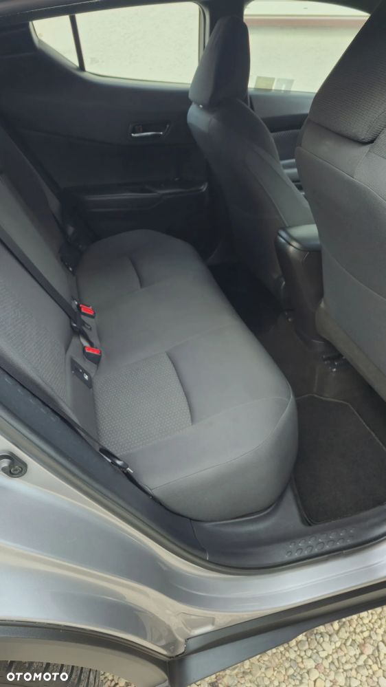 Toyota C-HR 1.2 T Premium - 17