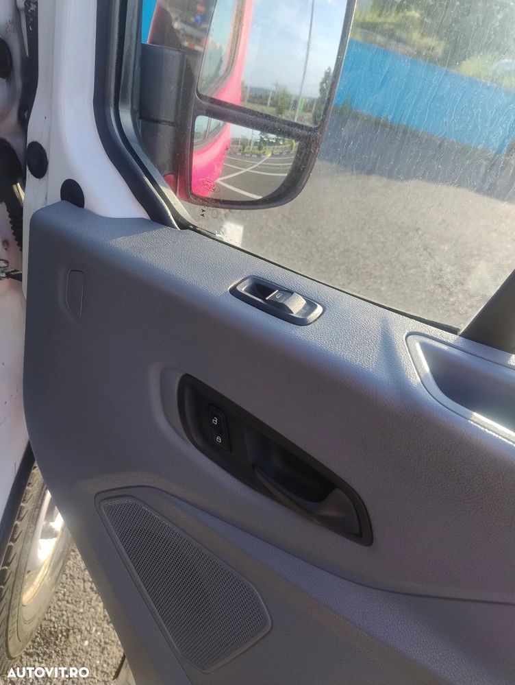 Ford Transit - 24