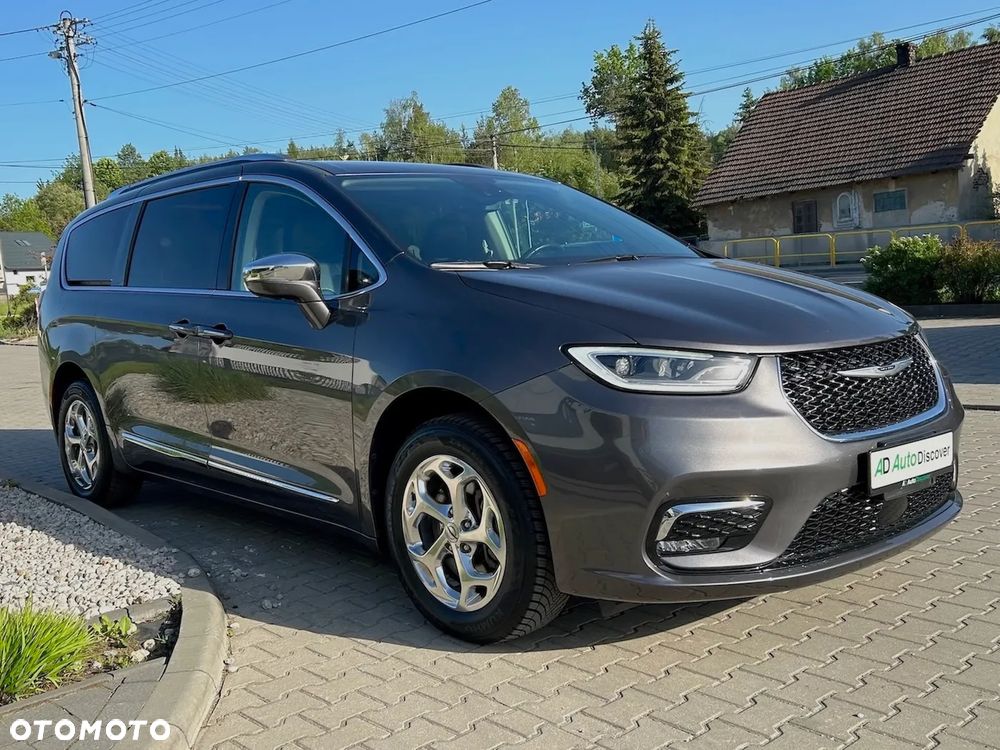 Chrysler Pacifica - 15