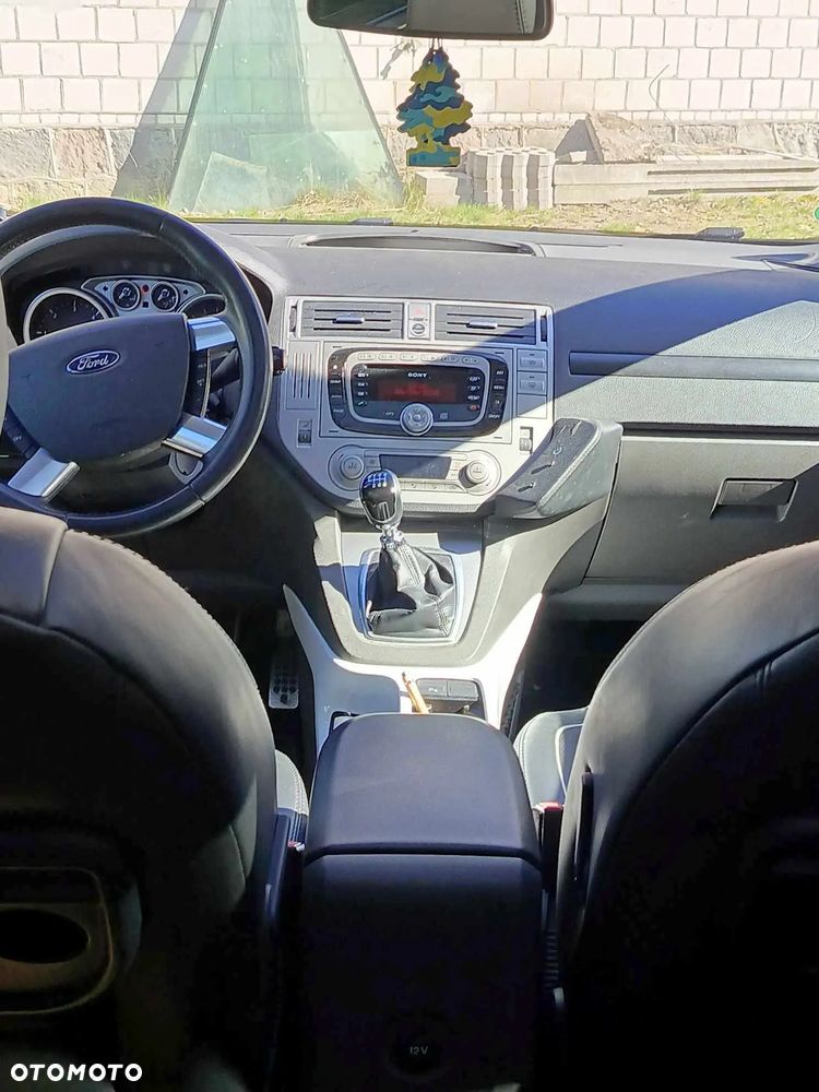 Ford Kuga 2.0 TDCi 4x4 Individual - 13