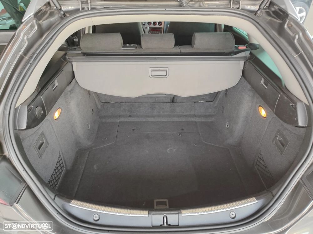 Alfa Romeo 159 Sportwagon 1.9 JTDm 16V Sportiva+ - 16