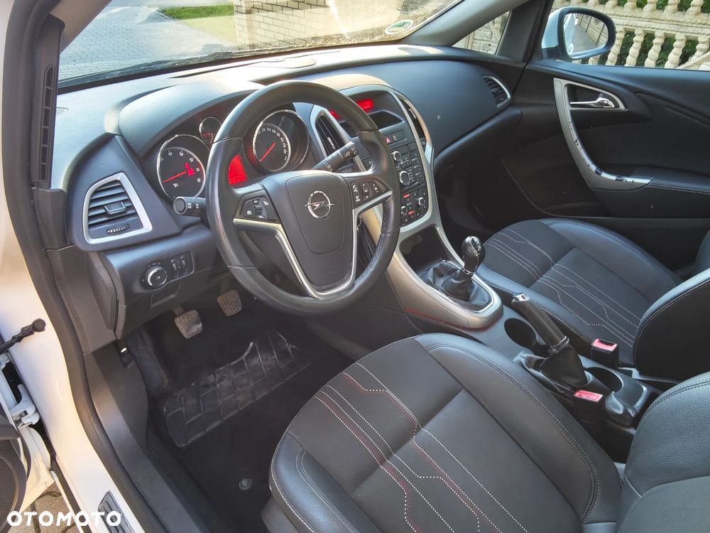 Opel Astra 1.4 Innovation - 26