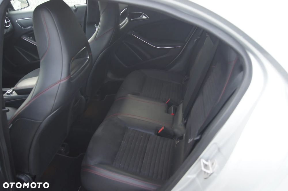 Mercedes-Benz Klasa A 180 CDI AMG Line - 12