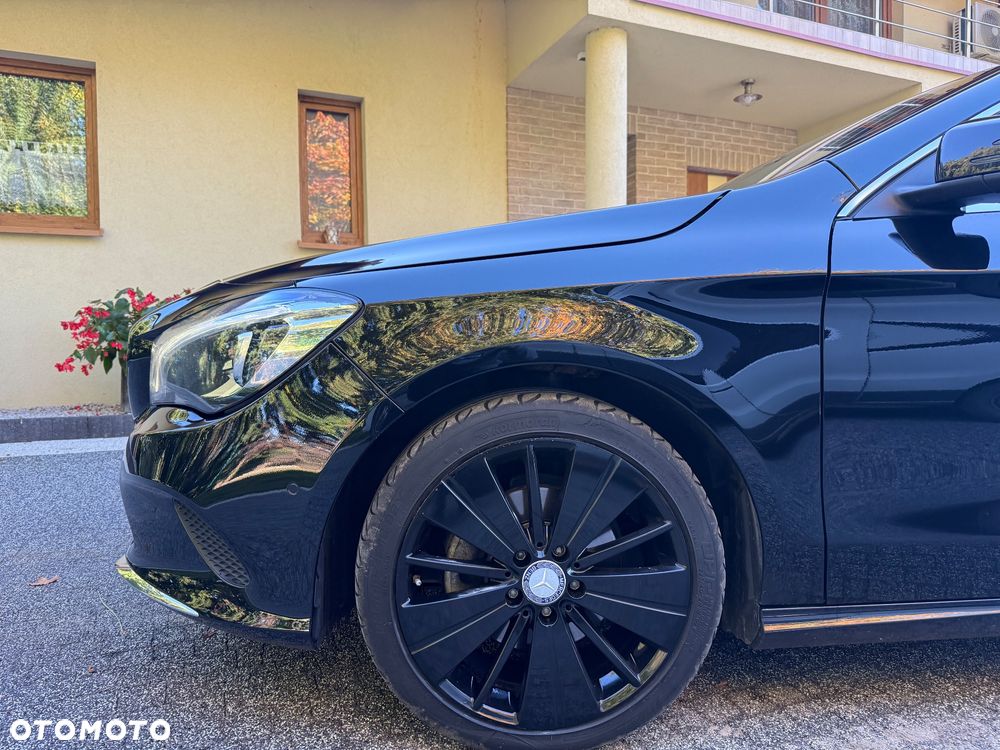 Mercedes-Benz CLA 180 - 18