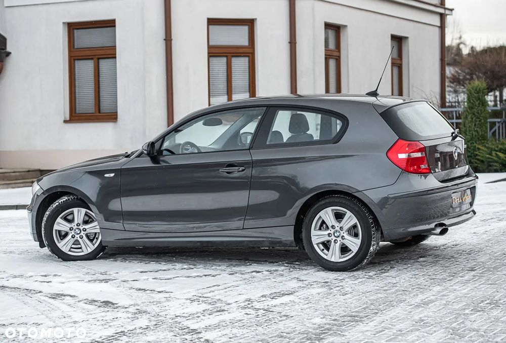 BMW Seria 1 120d DPF Edition Sport - 10