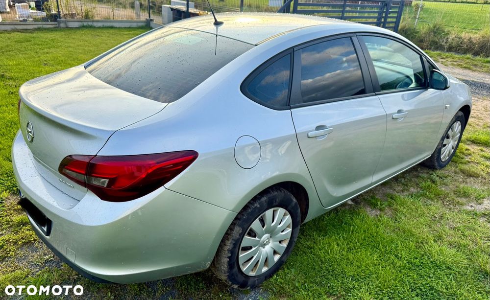 Opel Astra 1.4 T Sport - 3