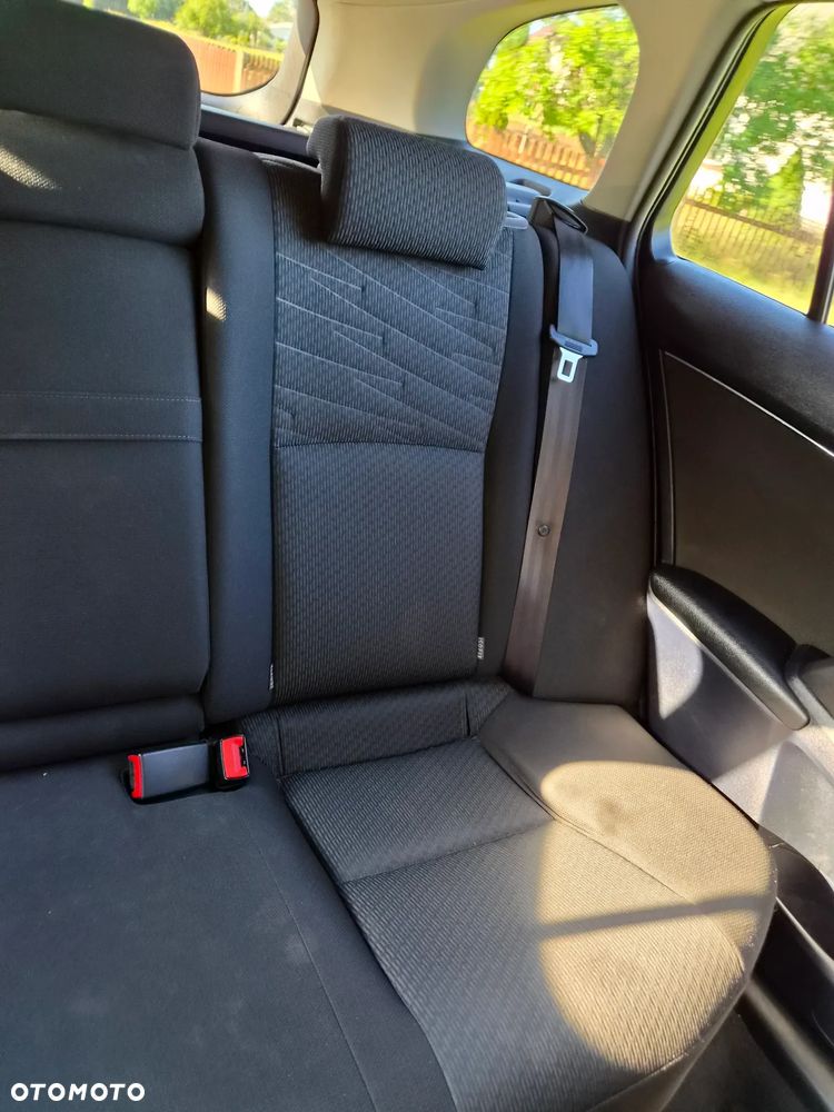 Toyota Avensis 2.0 Sol EU5 - 22