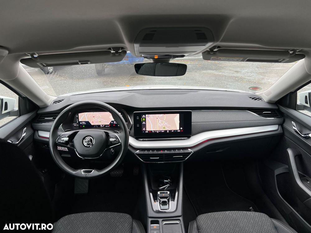 Skoda Octavia Combi 2.0 TDI DSG Style - 11