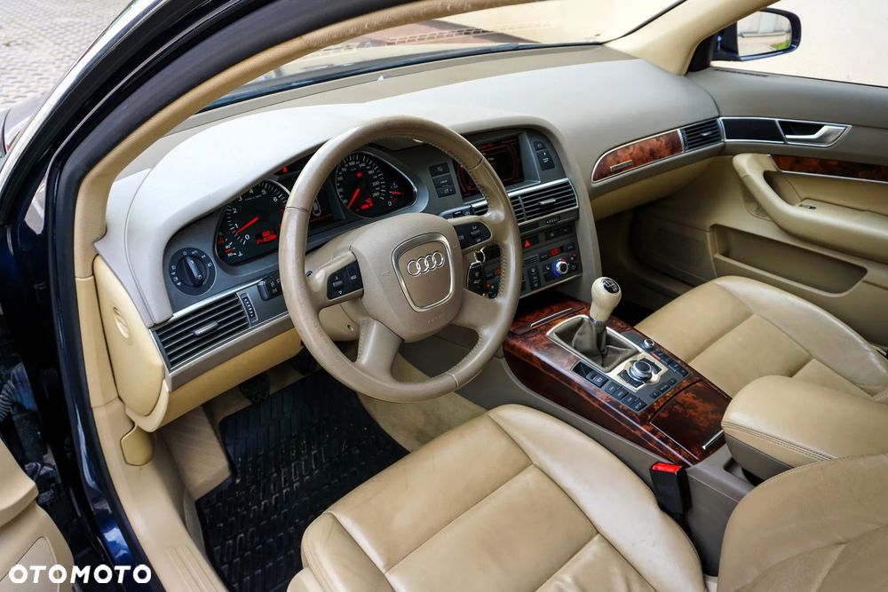 Audi A6 Limousine 2.4 Quattro - 5