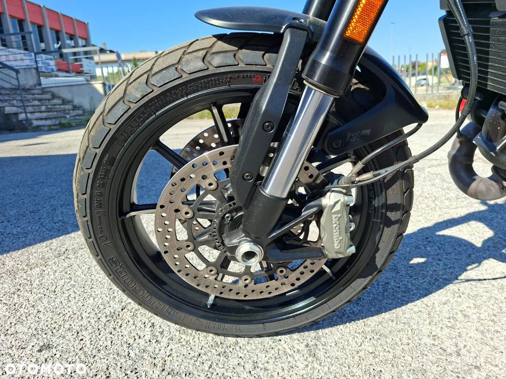 Ducati Scrambler - 9