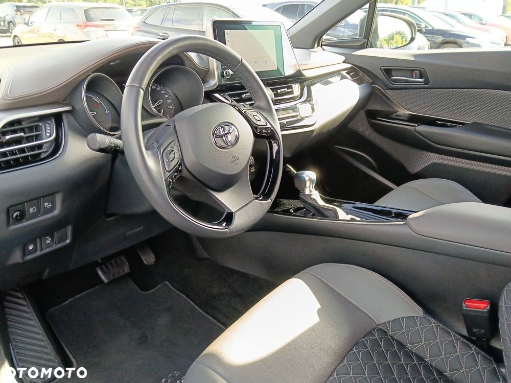 Toyota C-HR 2.0 Hybrid Executive - 10