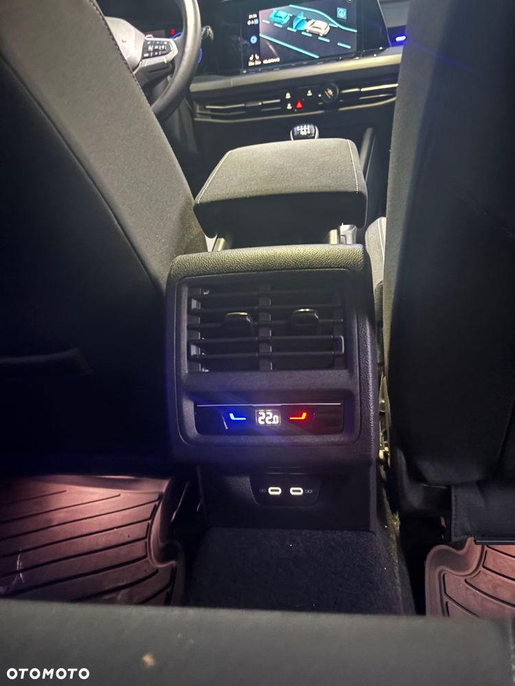 Volkswagen Golf 1.5 TSI EVO Style - 21