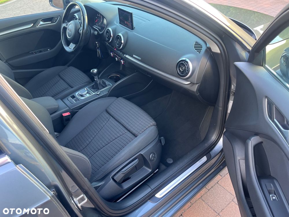 Audi A3 Sportback 2.0 TDI (clean diesel) Attraction - 17