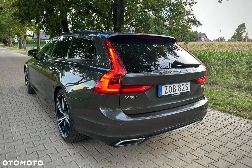 Volvo V90 T8 AWD Plug-In Hybrid R-Design - 3