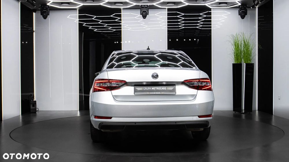 Skoda Superb 1.5 TSI ACT Ambition - 6