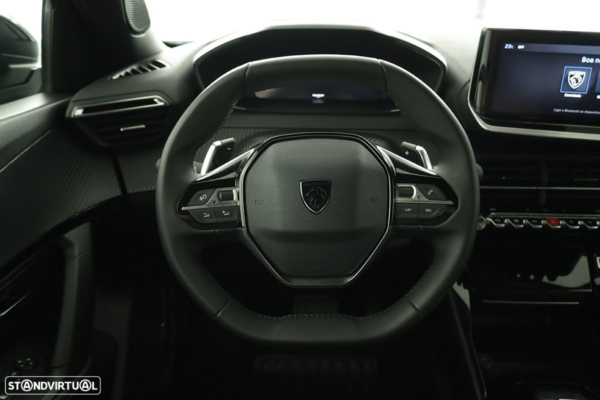Peugeot 2008 1.2 PureTech Allure EAT8 - 15